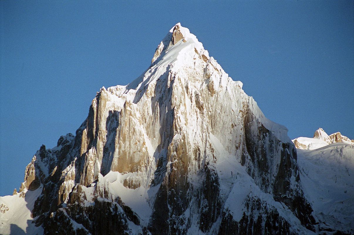 09 Paiju Peak From Khoburtse At Sunrise